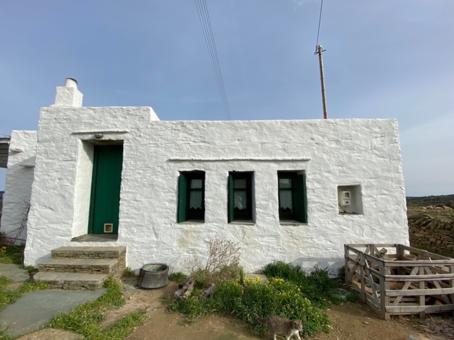 (En vente) Habitation Maison indépendante || Cyclades/Sifnos - 89 M2, 1€ 