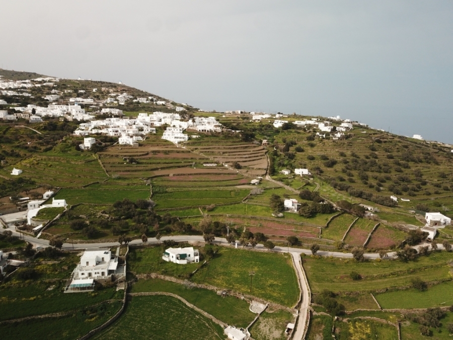 (En vente) Valorisation de la Terre Terrain || Cyclades/Sifnos - 17.000 M2, 1€ 